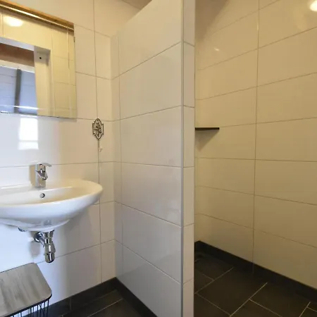 Near Groote Keeten アパート *